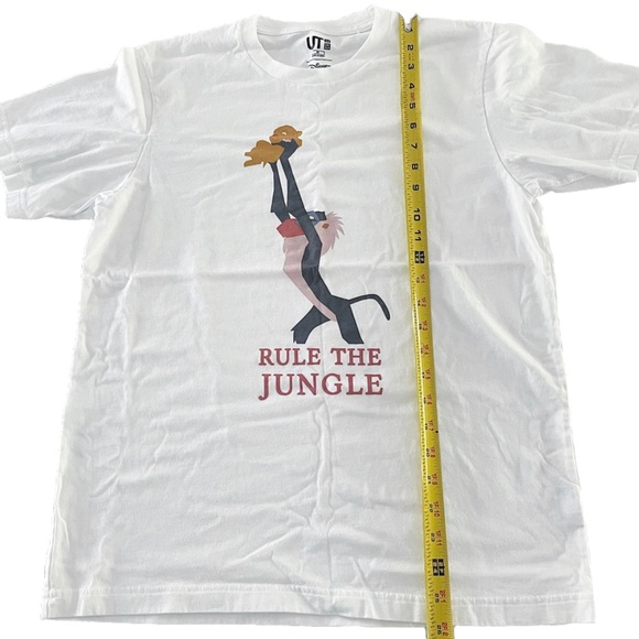 Uniqlo UT x Disney Lion King “Rule the Jungle” Graphic Tee Size M - Picture 5 of 6